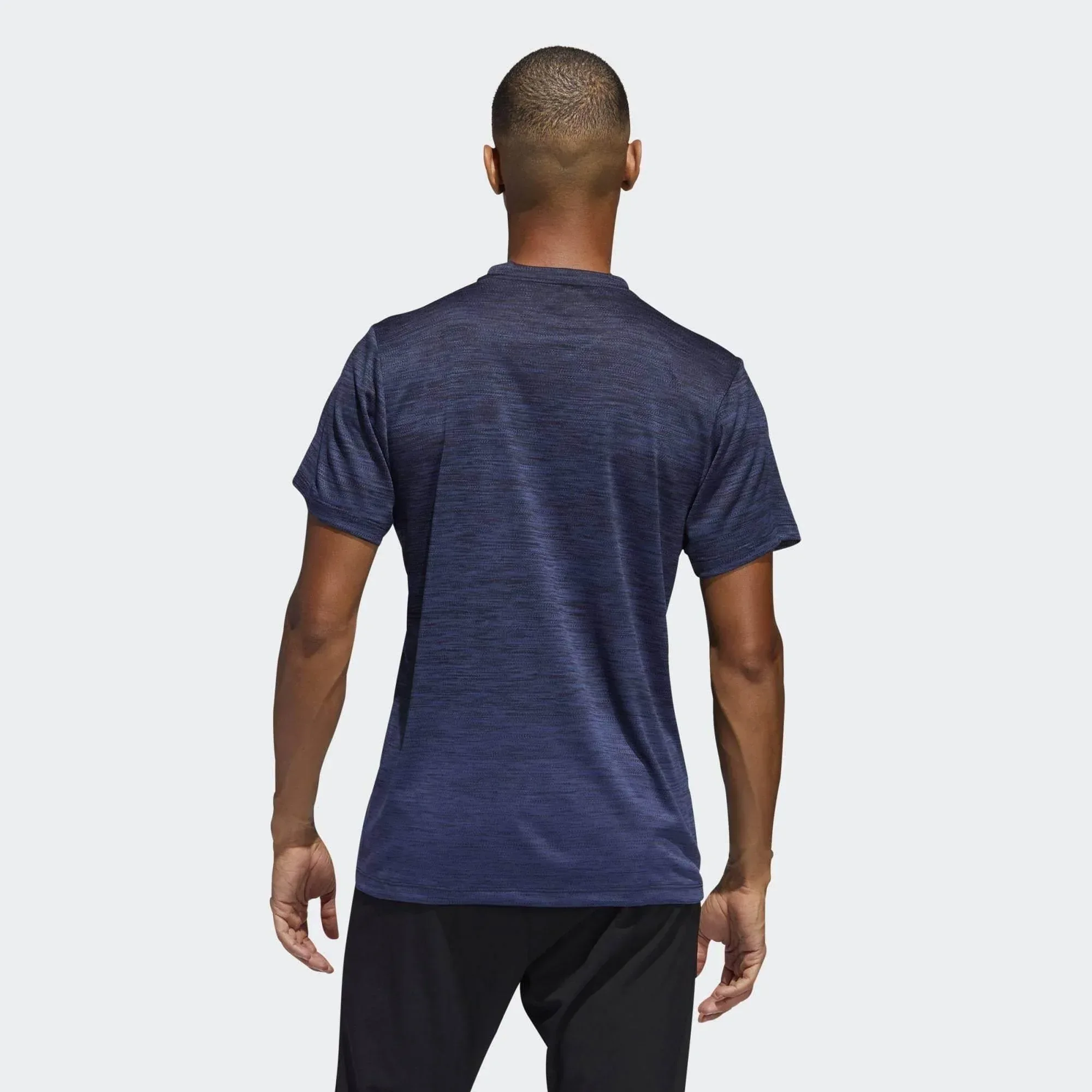 חולצת אדידס לגבר Adidas GRADIENT TEE FL4396 - Image 2