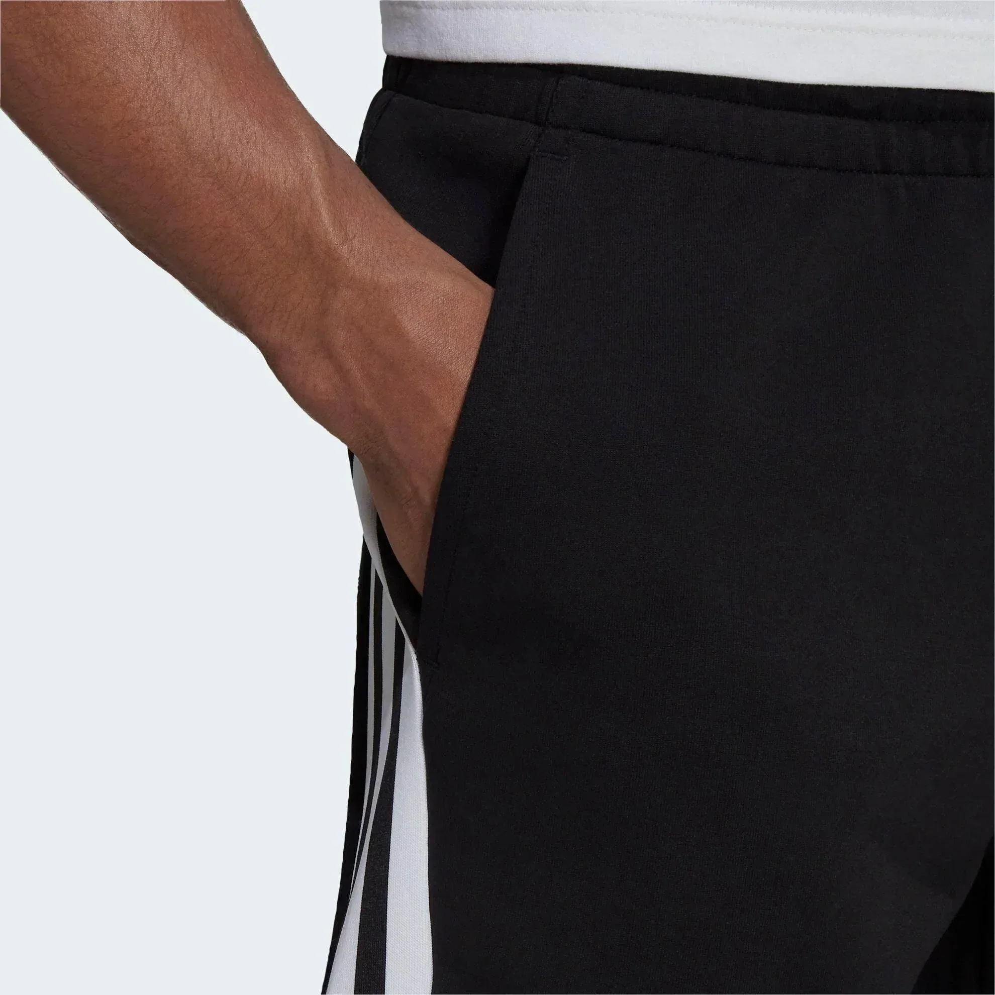 מכנס אדידס קצר לגברים ADIDAS FI 3S Short BLACK H46515 - Image 6