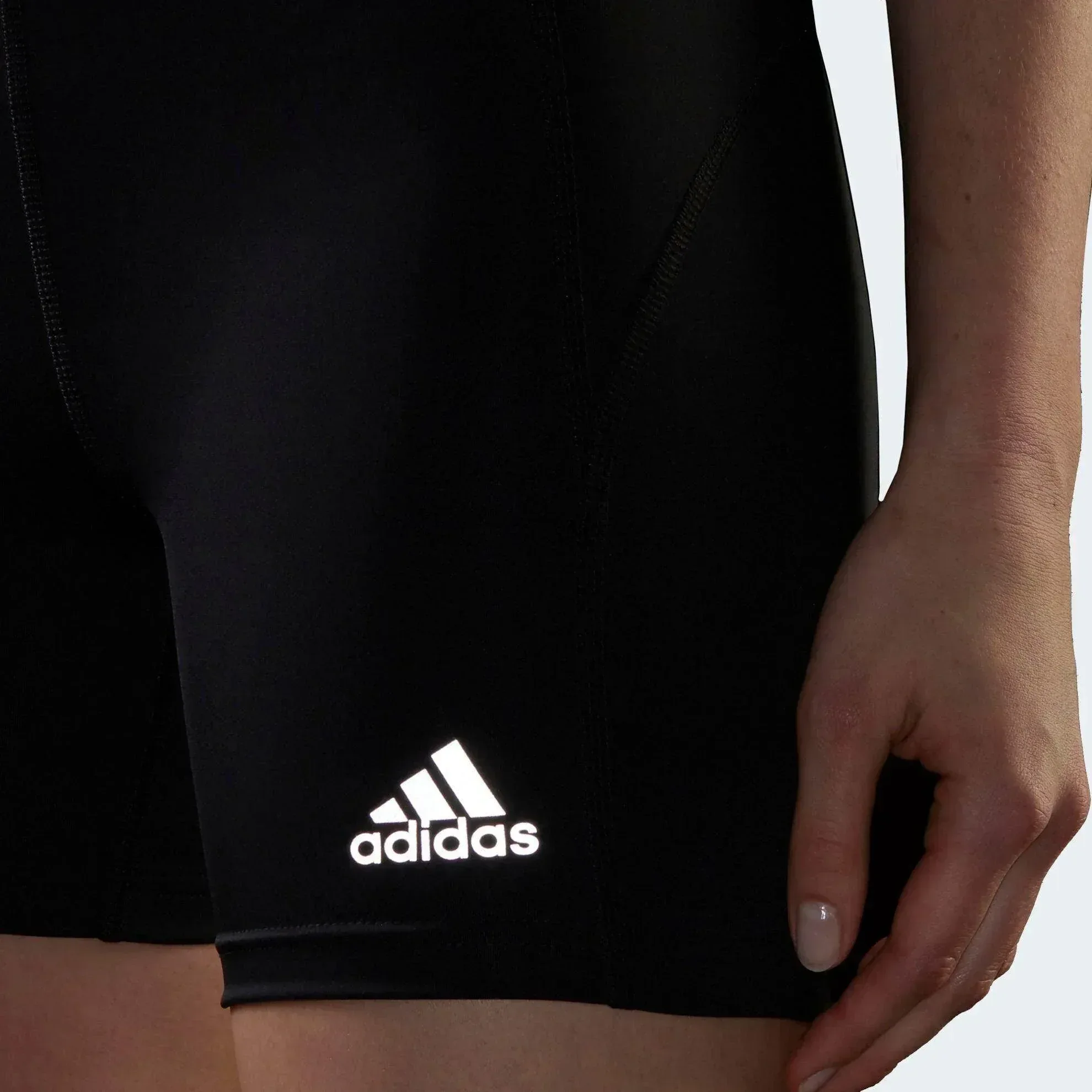 טייטס אדידס קצר לנשים ADIDAS OTR SHORT TGT BLACK GU3835 - Image 5