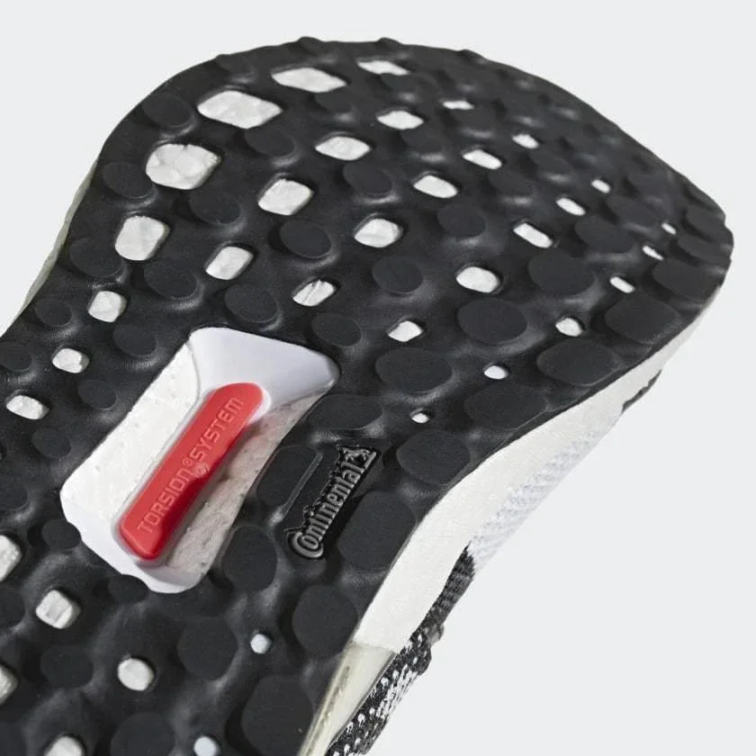 נעלי ריצה מתקנות אדידס לגבר ADIDAS ULTRA BOOST ST B37694 - Image 11
