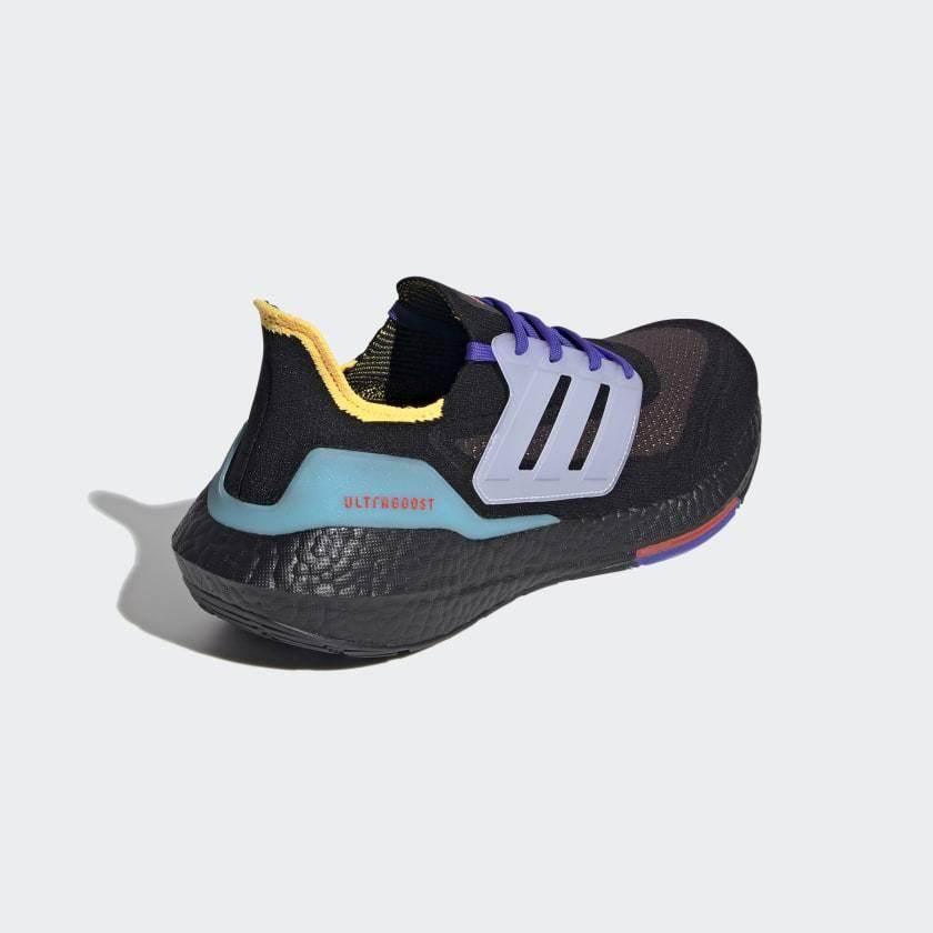 נעלי אדידס אולטרה בוסט 21 לגברים Adidas ULTRABOOST 21 S23870 - Image 2