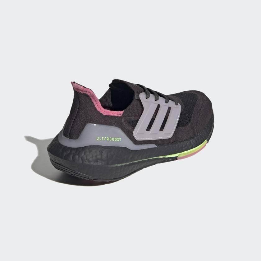 נעלי אדידס אולטרה בוסט 21 לנשים Adidas ULTRABOOST 21 S23846 - Image 3