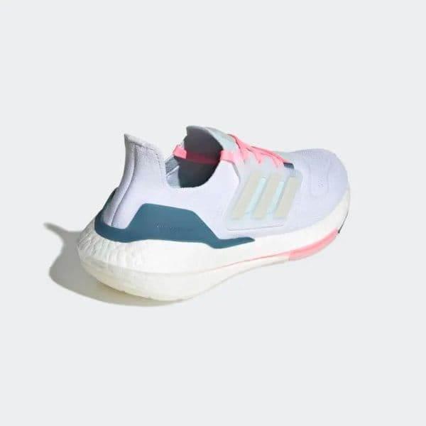 נעלי אדידס אולטרה בוסט 22 לנשים Adidas ULTRABOOST 22 FTW GX5929 - Image 4