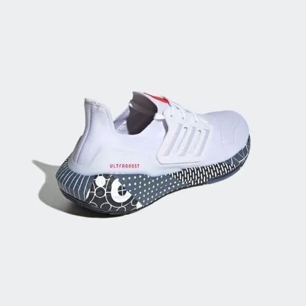 נעלי אדידס אולטרה בוסט 22 לגברים Adidas ULTRABOOST 22 FTW GW6912 - Image 3
