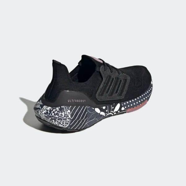 נעלי אדידס אולטרה בוסט 22 לנשים Adidas ULTRABOOST 22 FTW GW6914 - Image 4