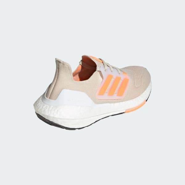 נעלי אדידס אולטרה בוסט 22 לנשים Adidas ULTRABOOST 22 W FTW GX6666 - Image 3
