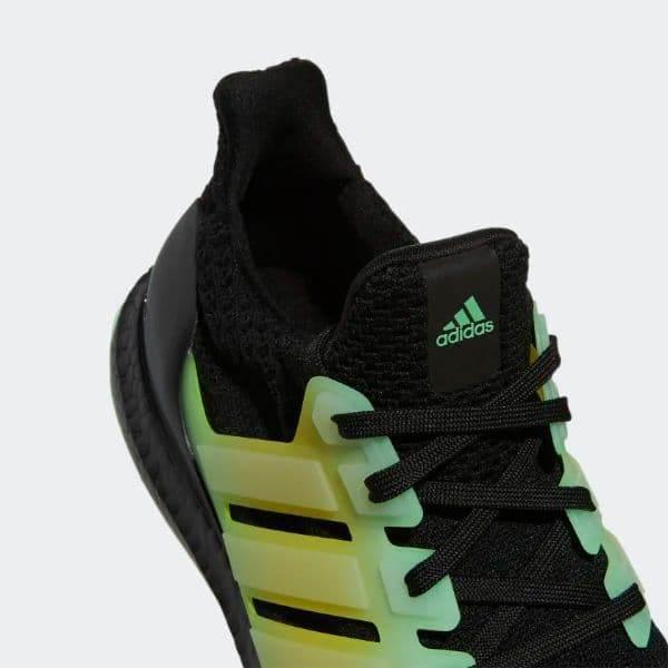 נעלי אדידס אולטרה בוסט 22 די אן אי לגברים Adidas ULTRABOOST 5.0 DNA FTW M GV8729 - Image 6