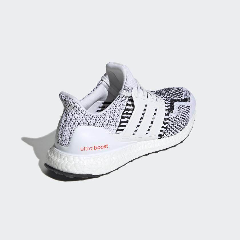 נעלי אדידס אולטרה בוסט די אן אי לגברים Adidas ULTRABOOST 5.0 DNA G54960 - Image 6