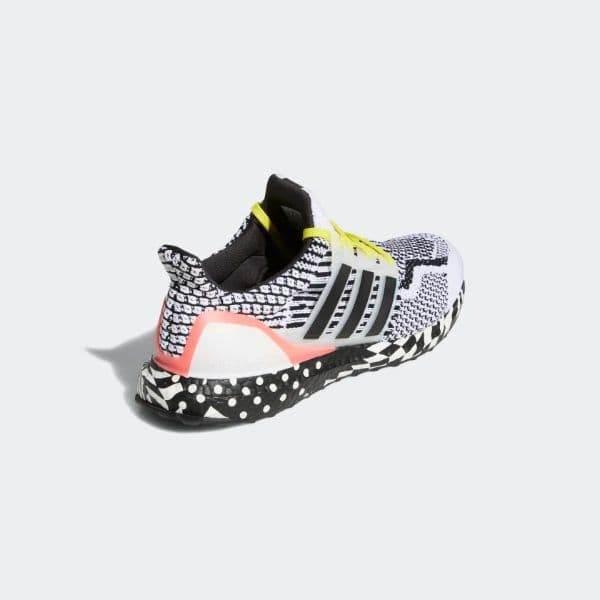 נעלי אדידס אולטרה בוסט די אן אי Adidas ULTRABOOST 5.0 DNA GY0326 - Image 3