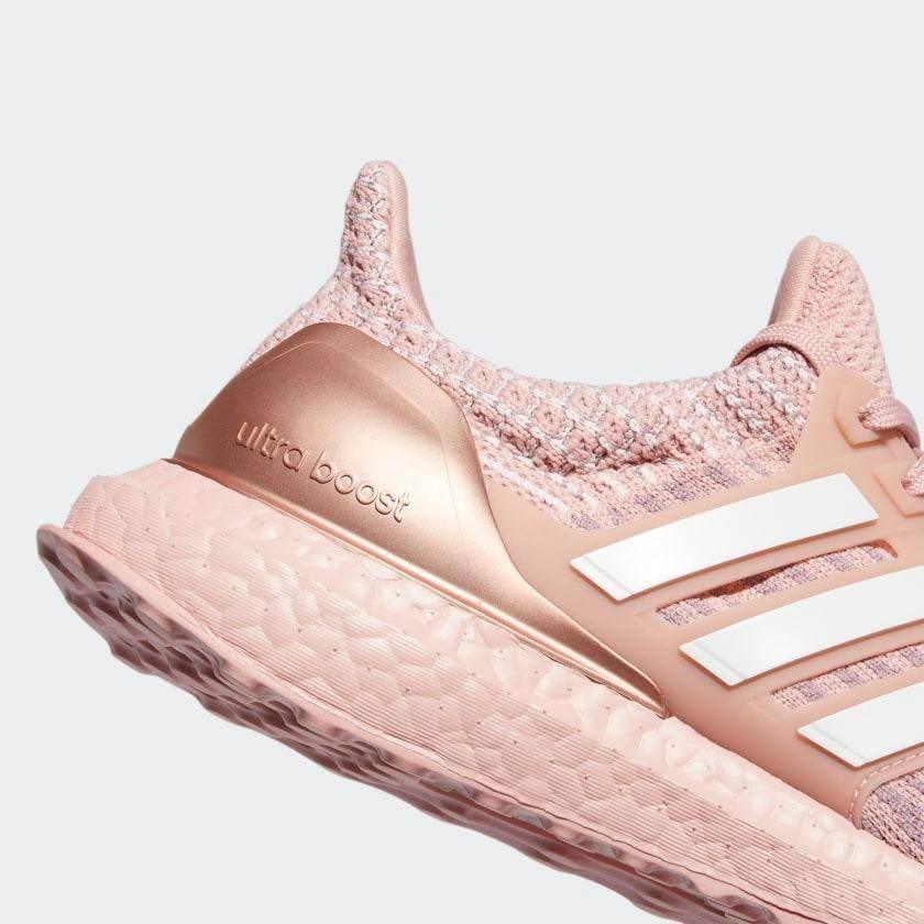 אדידס אולטרה בוסט די אן אי לנשים Adidas ULTRABOOST 5.0 DNA W GY7953 - Image 9