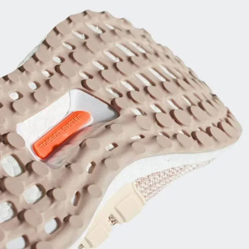 נעלי ריצה אדידס אולטרה בוסט נשים Adidas Ultraboost BB6497 - Image 11