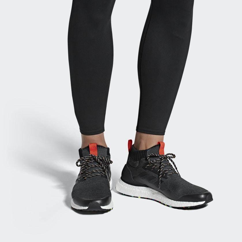 נעלי אדידס אולטרה בוסט גבוהות לגבר ADIDAS UltraBoost MID G26841 - Image 2