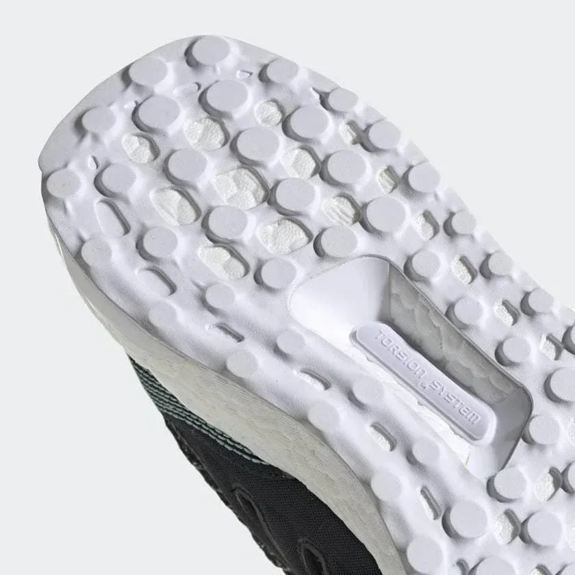 נעלי ריצה אדידס נשים Adidas Ultraboost PARLEY F36191 - Image 10