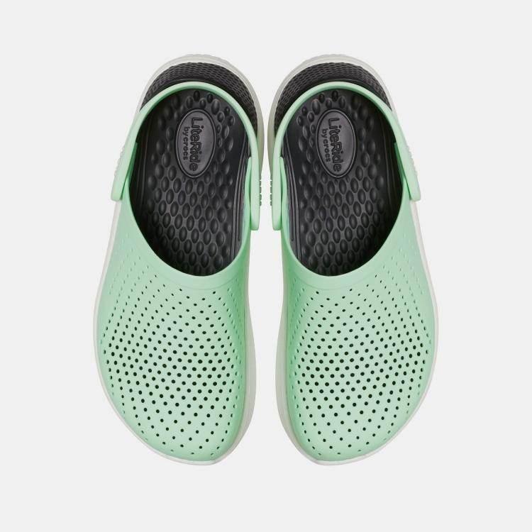 כפכף בטכנולוגיית לייט-רייד בצבע ירקרק/לבן Crocs 204592-3TP-M8W10 LiteRide Clog, - Image 3
