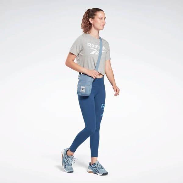 חולצת ריבוק קצרה לנשים Reebok HB2275 RI BL Crop Tee - Image 3