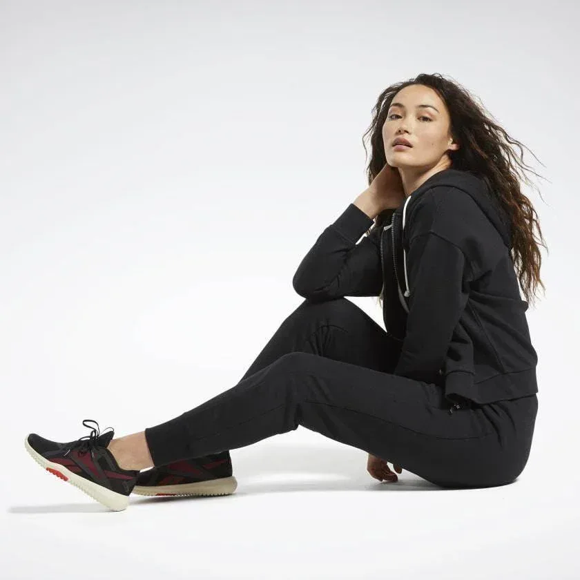 מכנס ריבוק לנשים Reebok TE Textured Logo Pant FU2232 - Image 3