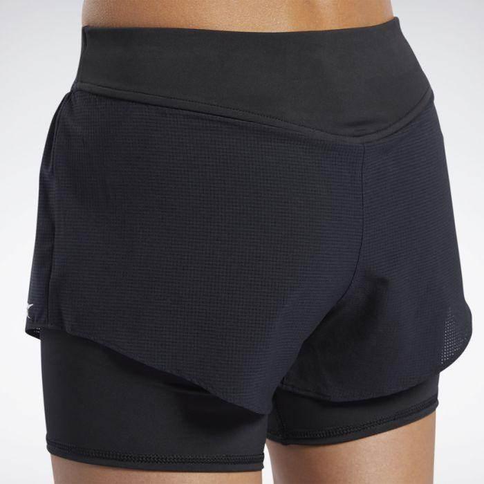 מכנס ריצה ריבוק  נשים עם טייטס Reebok TS EPIC SHORT 2 IN 1 FK7085 - Image 5