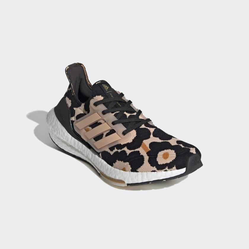 נעלי אדידס אולטרה בוסט 21 מרימקו Ultraboost 21  X MARIMEKKO H01087 - Image 3